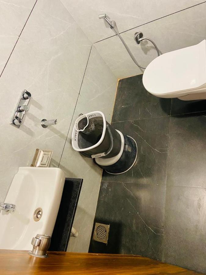 Hotel Anand Уджайн Екстериор снимка